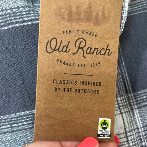 Gray Plaid Casual Button Down Shirt Relaxed Fit - Picture 4 of 6